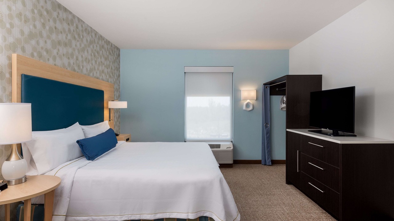 Photo of Bedroom in University Place