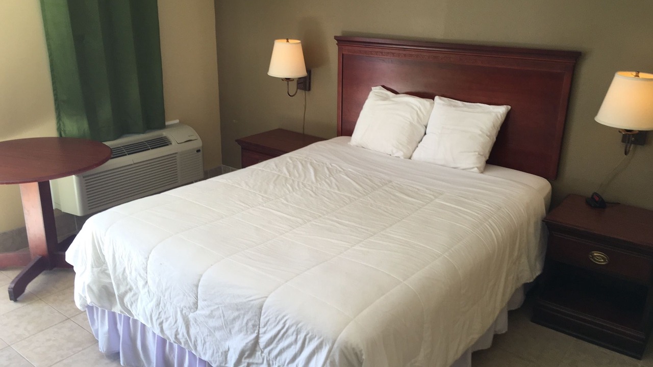 Photo of Bedroom in Murphy