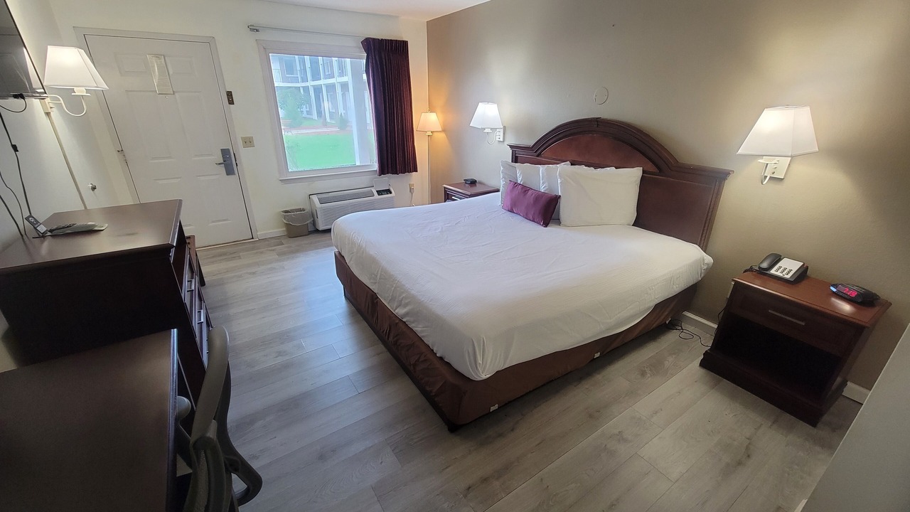 Photo of Bedroom in Jonesville