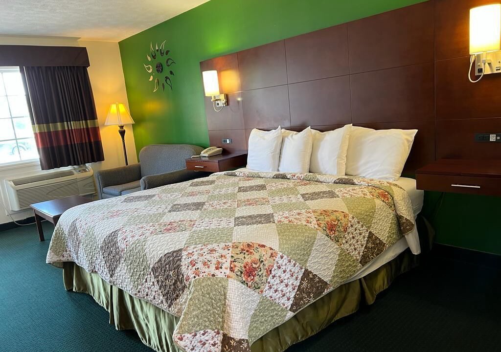 Photo of Bedroom in Dobson