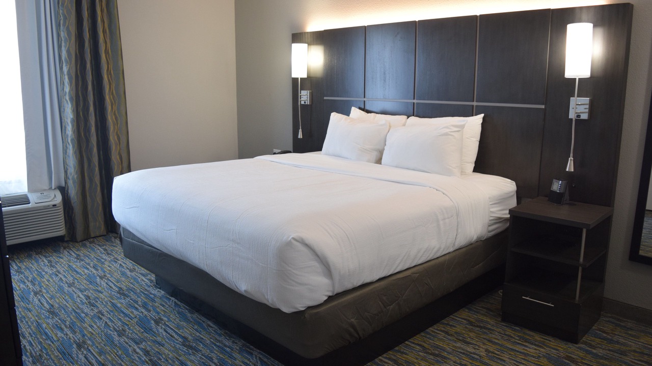 Photo of Bedroom in Metrocenter - North Rhodes Park