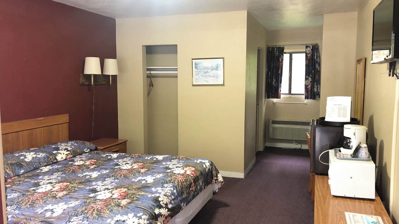 Photo of Bedroom in Maggie Valley