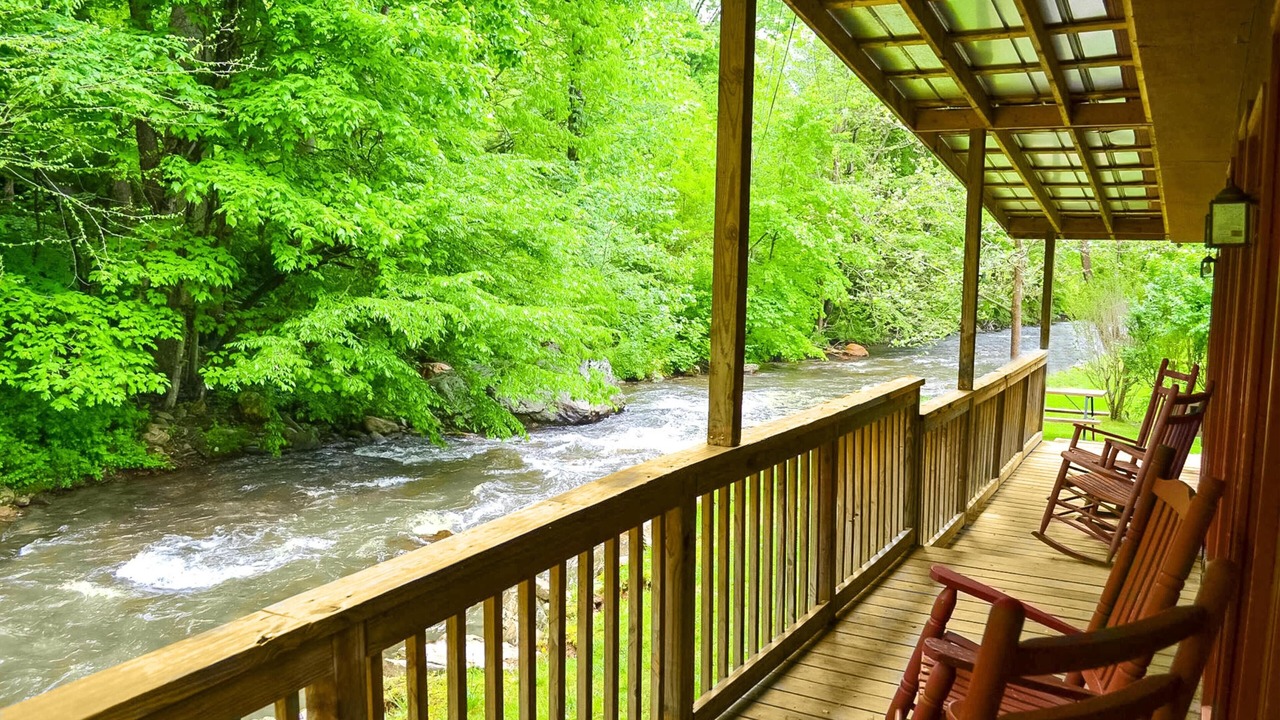 Photo of Patio Balcony in Maggie Valley