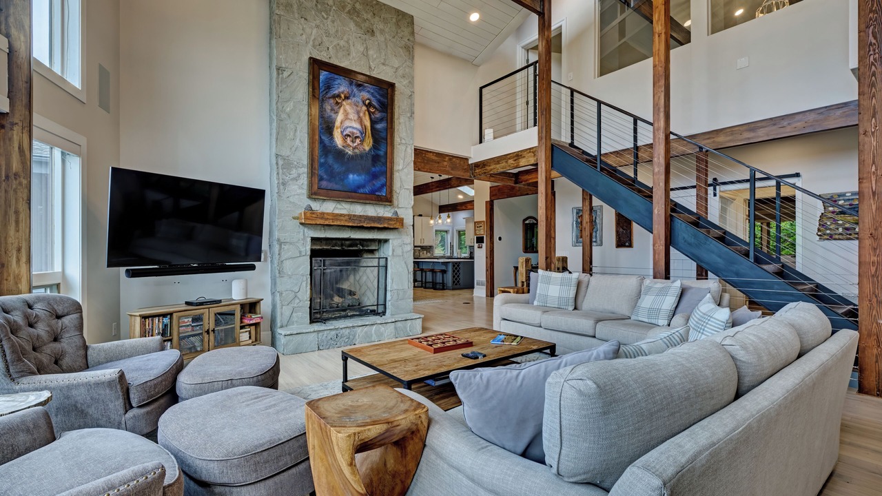 Photo of Livingroom in Sapphire