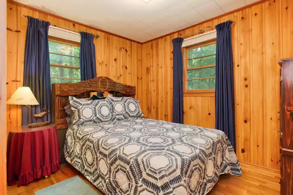 Photo of Bedroom in Linville Falls