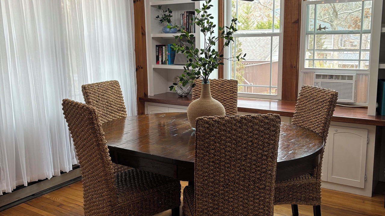 Photo of Livingroom in Royal Pines