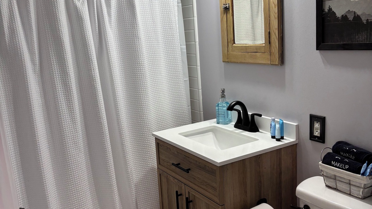 Photo of Bathroom in Royal Pines
