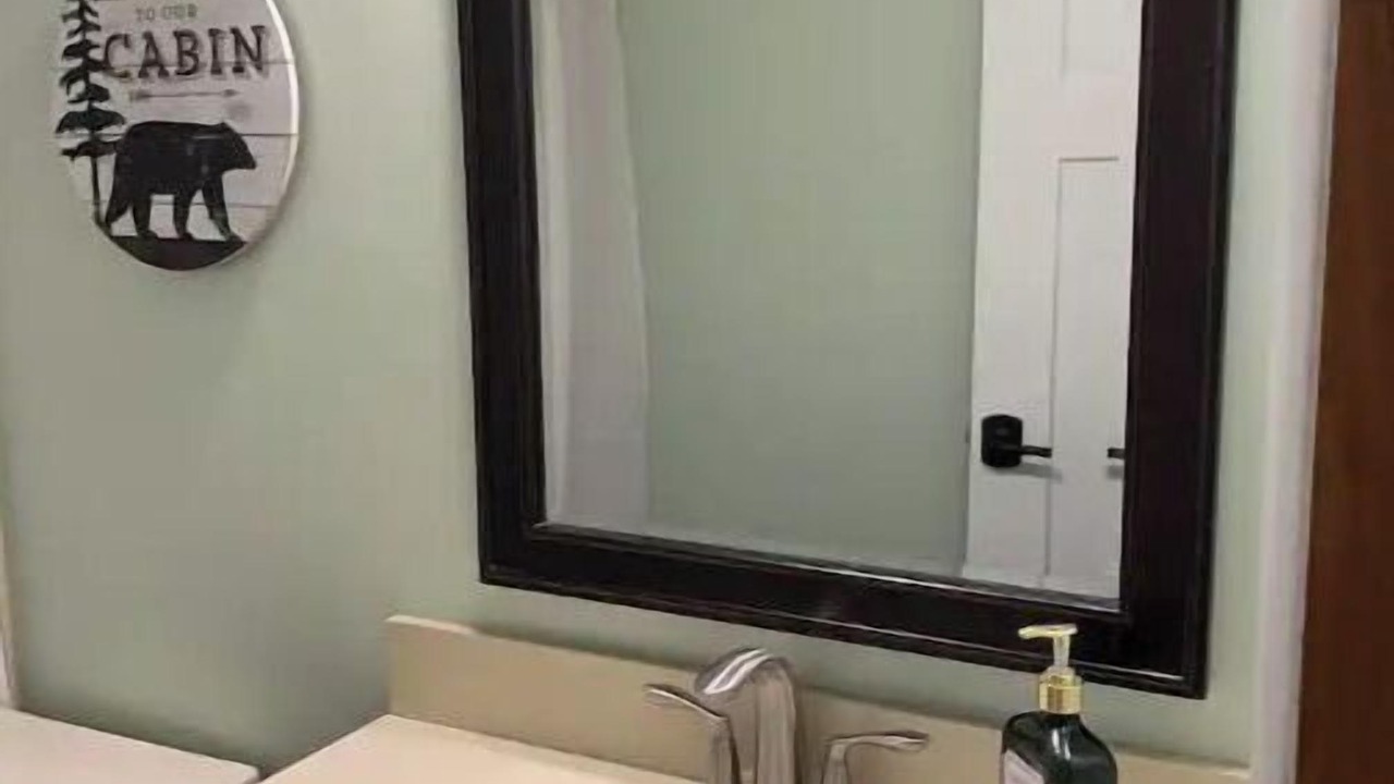 Photo of Bathroom in Royal Pines