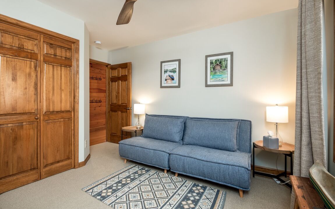 Photo of Livingroom in Brevard