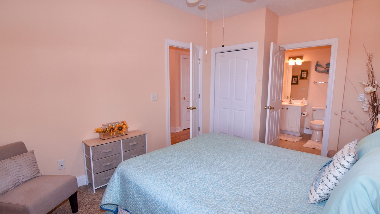 Photo of Bedroom in Carolina Yacht Landing