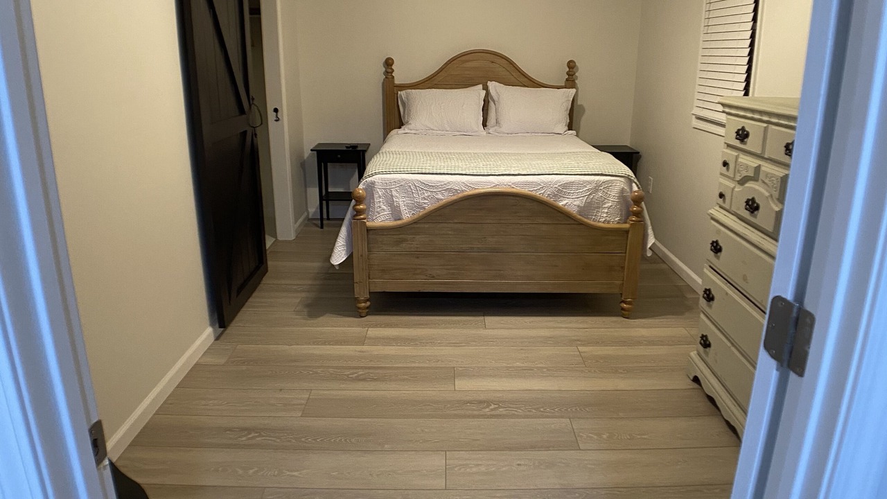 Photo of Bedroom in Hendersonville