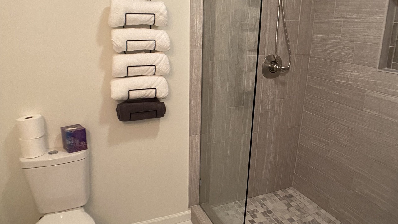 Photo of Bathroom in Hendersonville