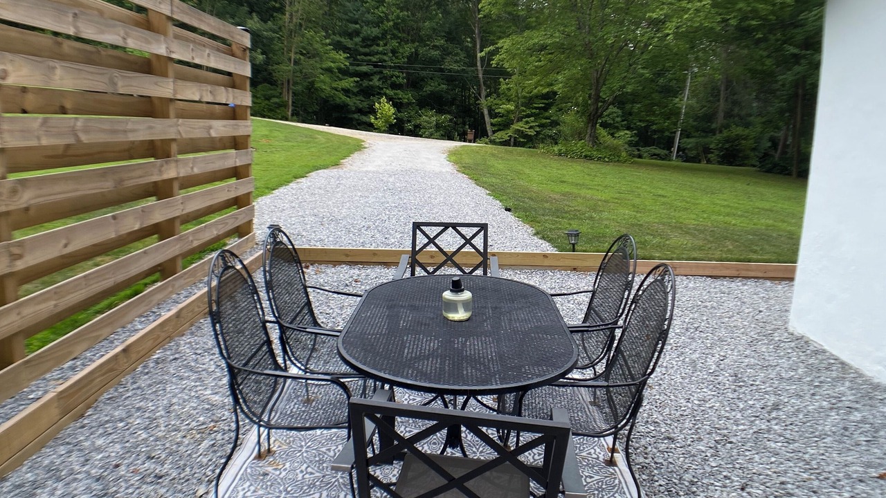 Photo of Outdoor in Hendersonville