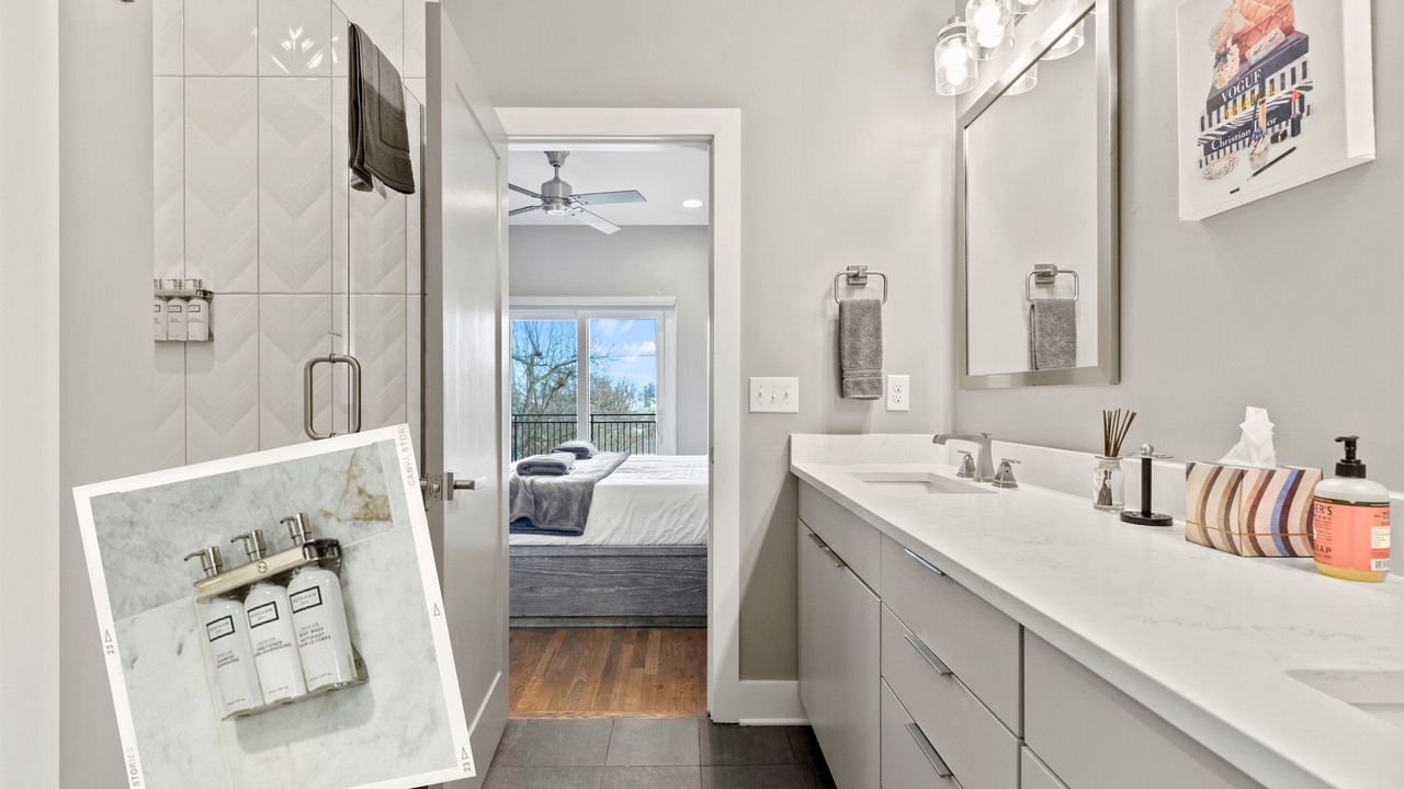 Photo of Bathroom in Hadley - Washington