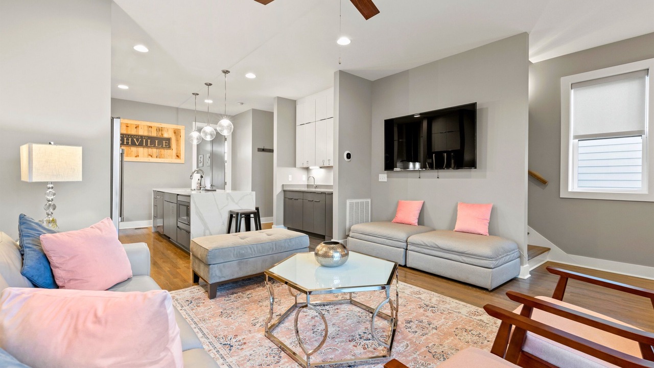 Photo of Bedroom in Hadley - Washington