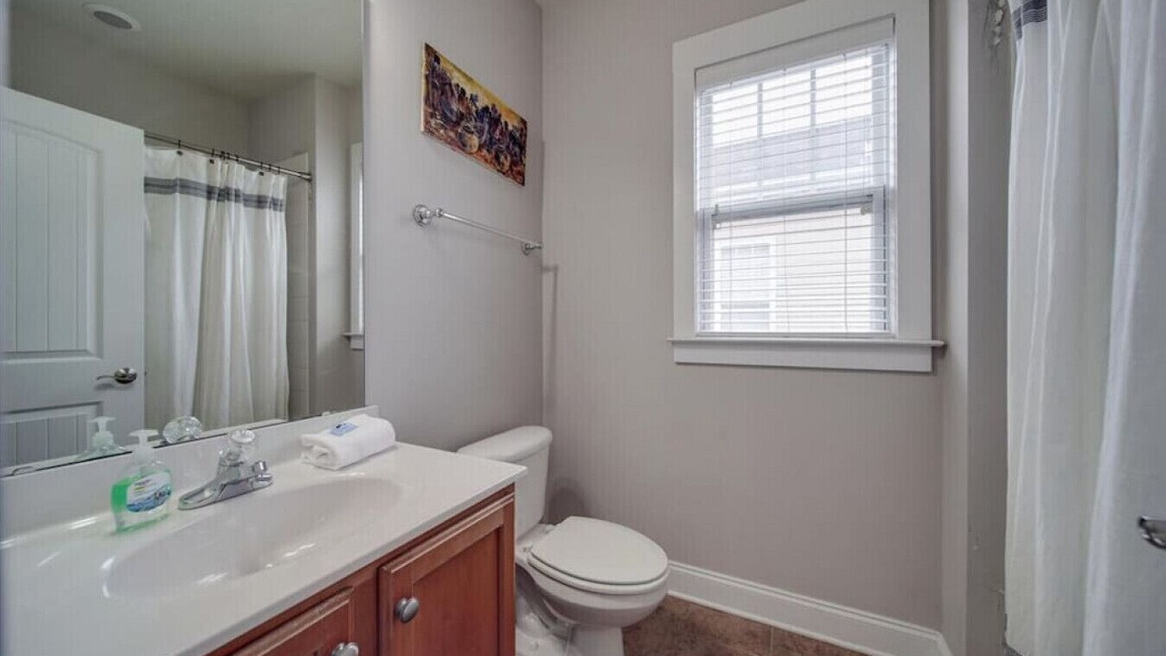 Photo of Bathroom in Wesley Heights