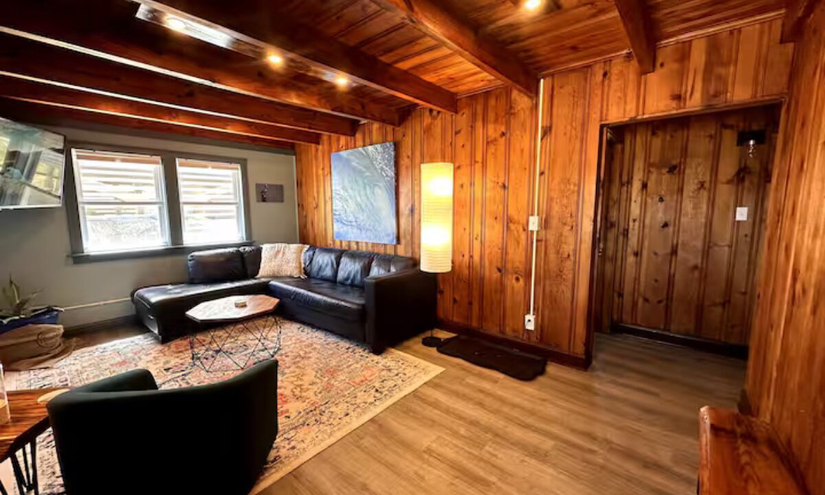 Photo of Livingroom in Colington