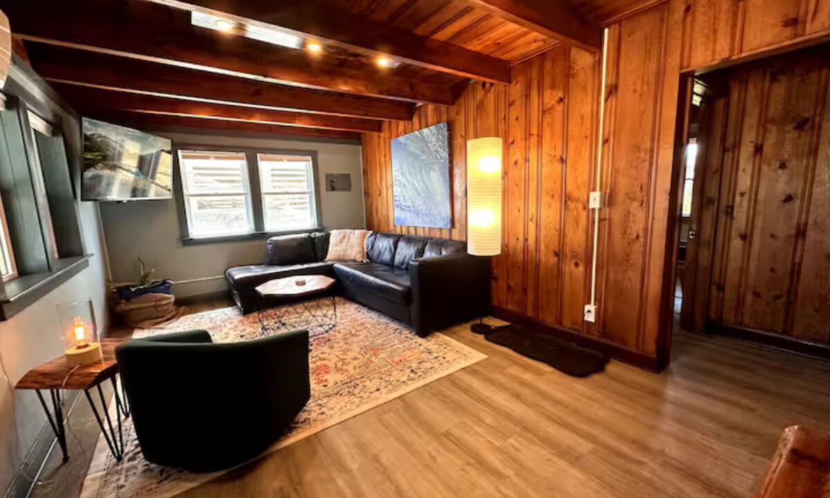 Photo of Livingroom in Colington