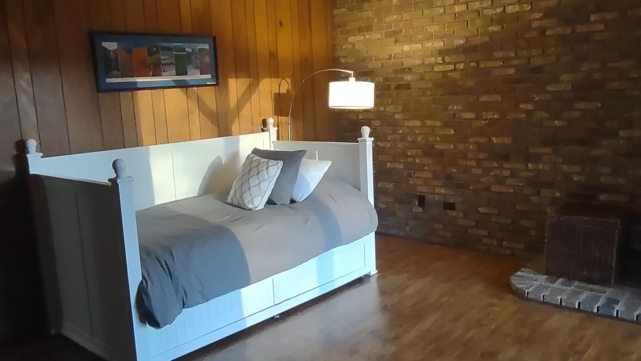 Photo of Bedroom in Hendersonville