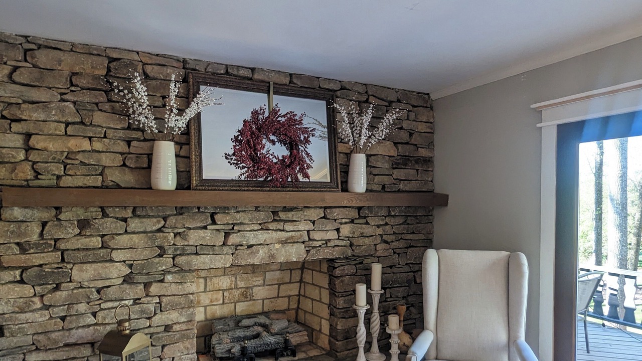 Photo of Livingroom in Hendersonville