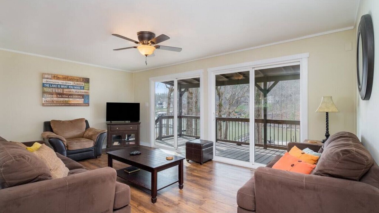 Photo of Livingroom in Troutman