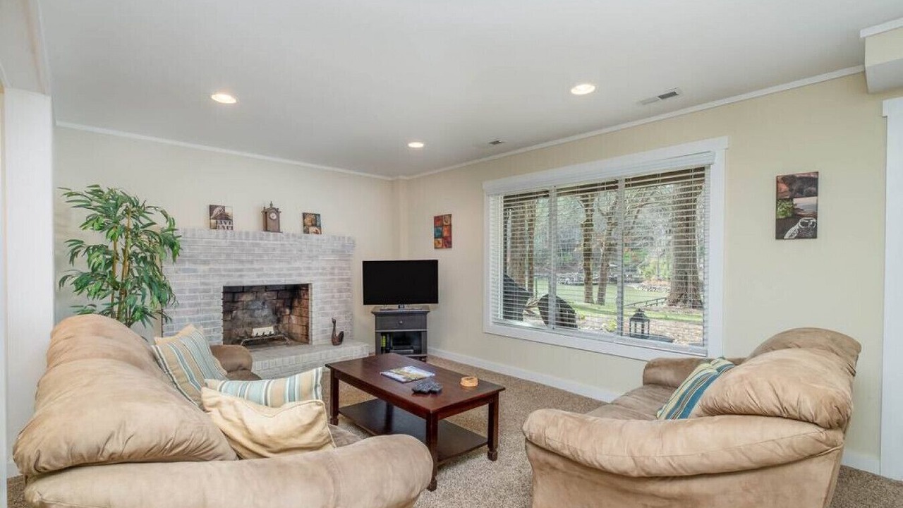 Photo of Livingroom in Troutman