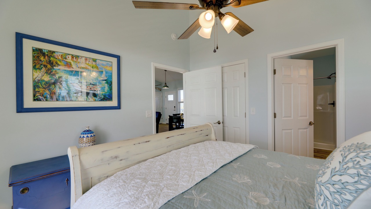 Photo of Bedroom in Harkers Island