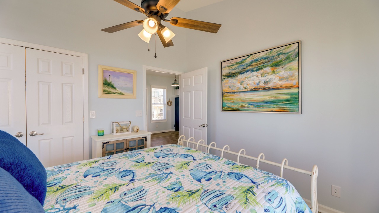 Photo of Bedroom in Harkers Island