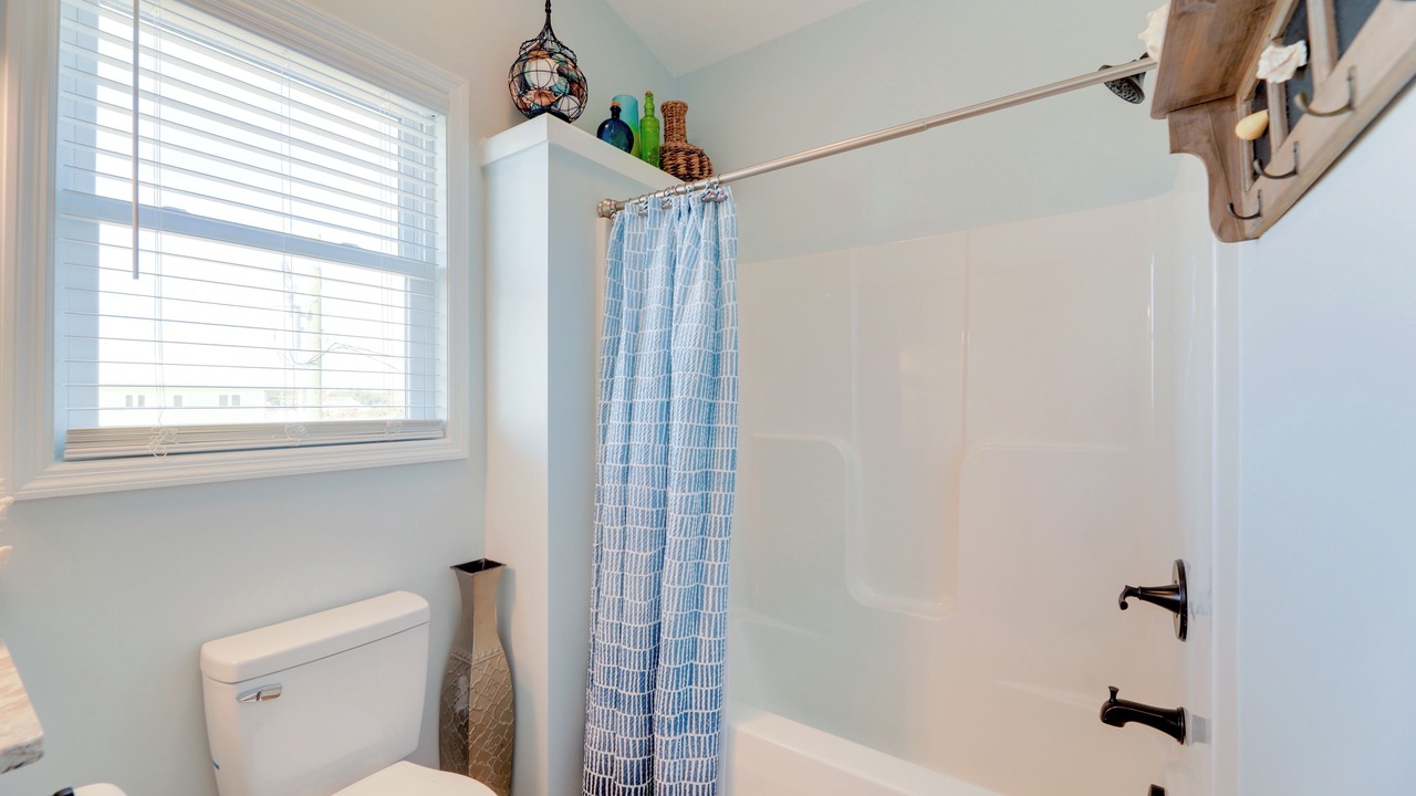Photo of Bathroom in Harkers Island