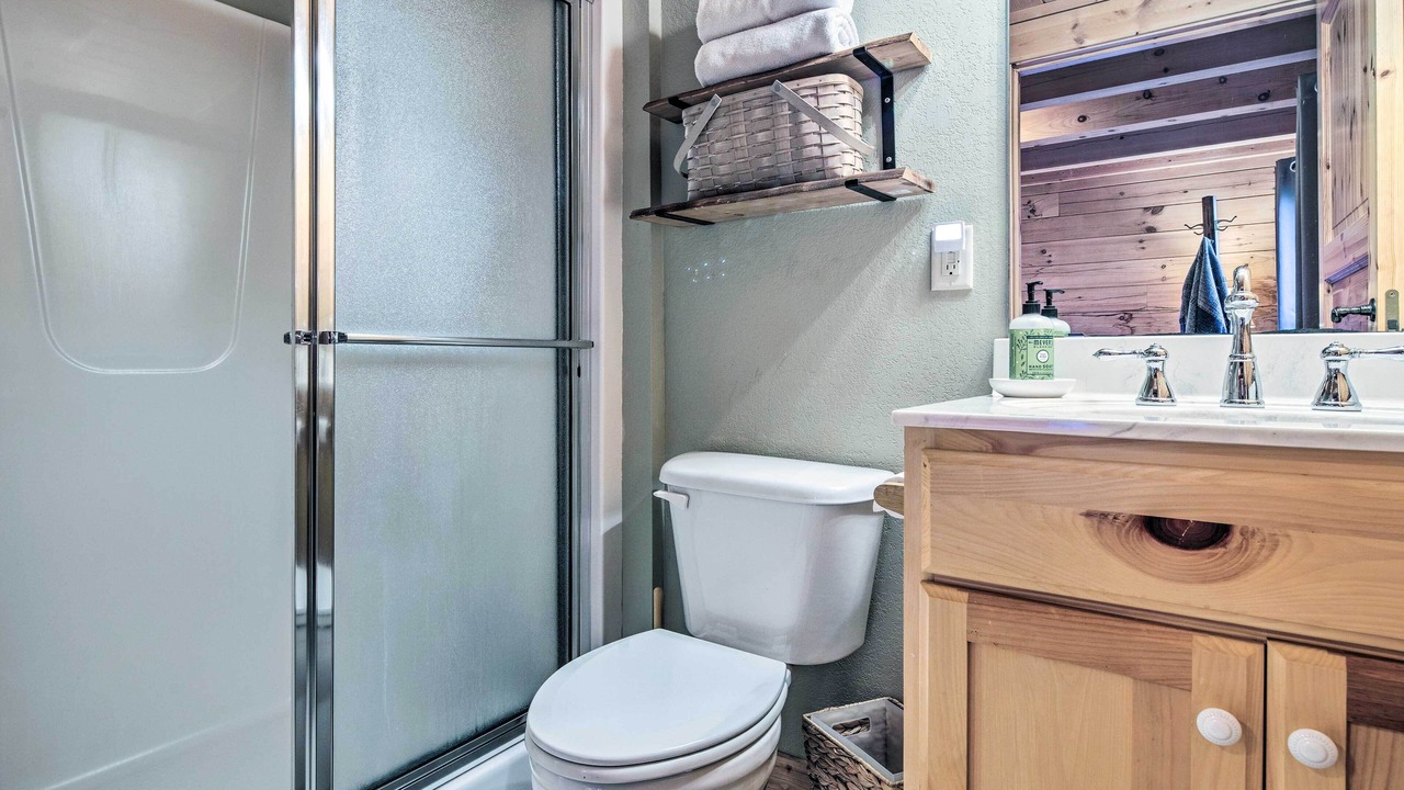 Photo of Bathroom in Sweetbriar Farms