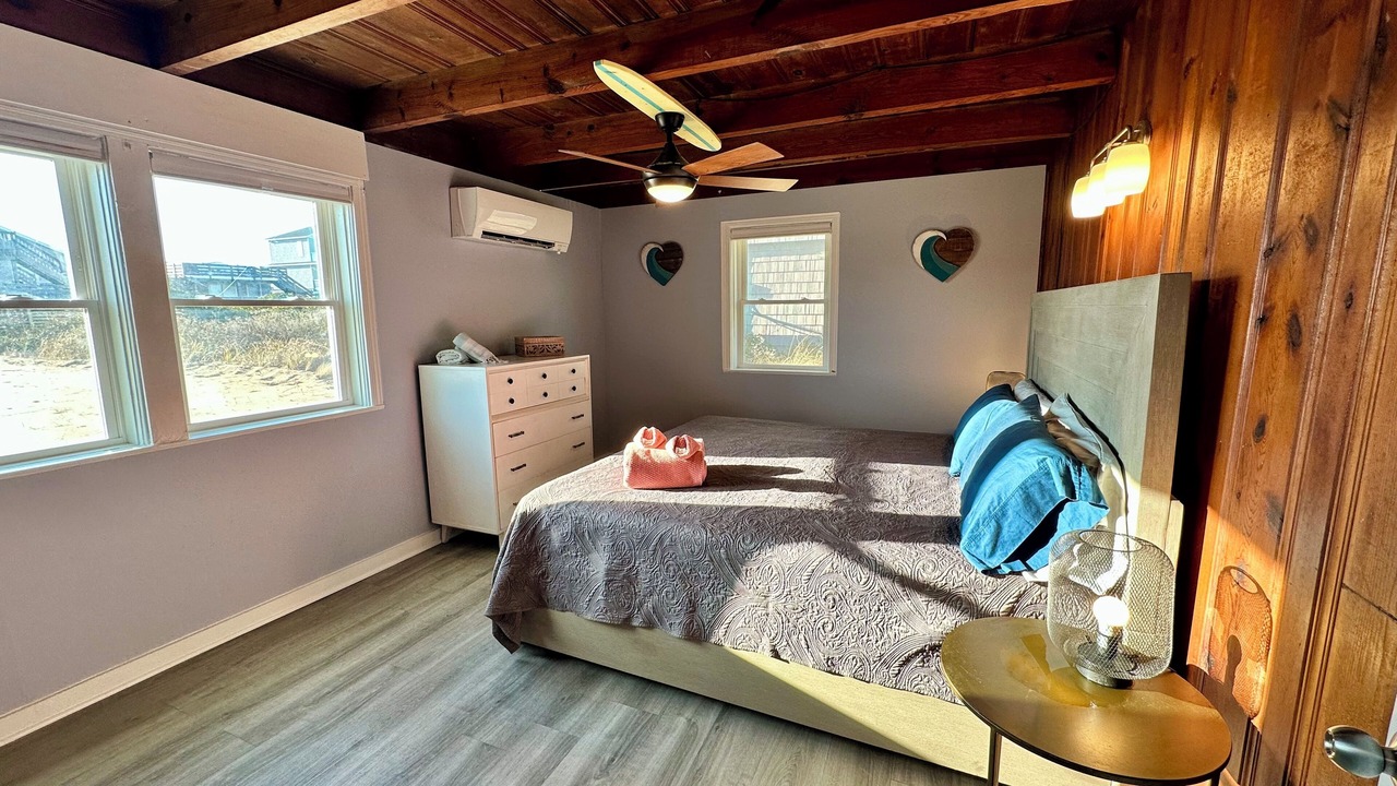 Photo of Bedroom in Colington