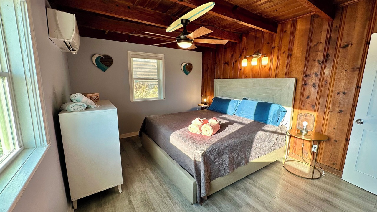 Photo of Bedroom in Colington