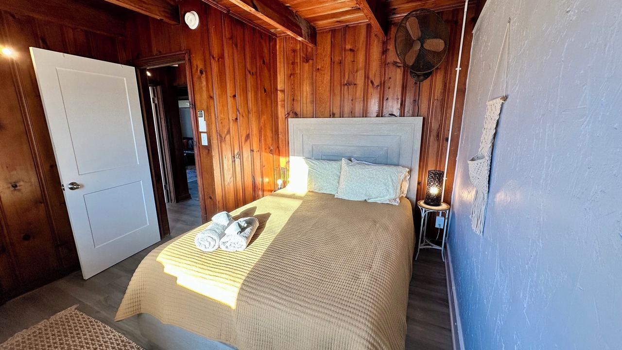 Photo of Bedroom in Colington