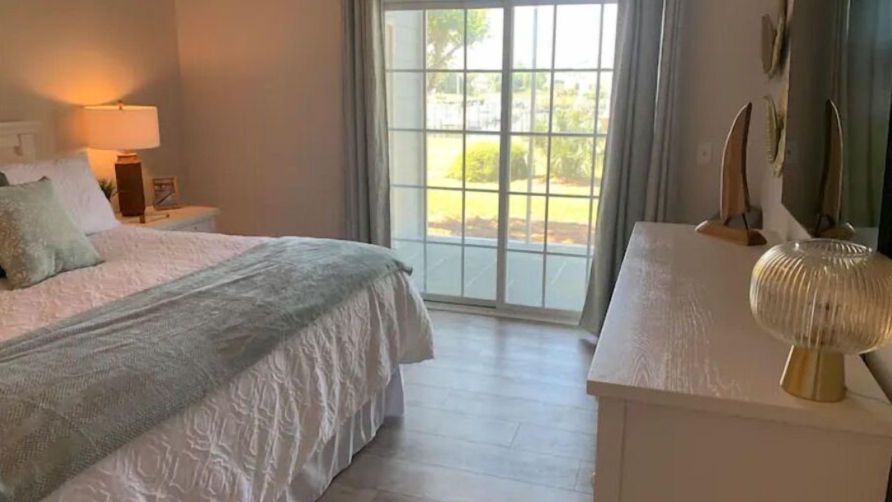 Photo of Bedroom in St. James