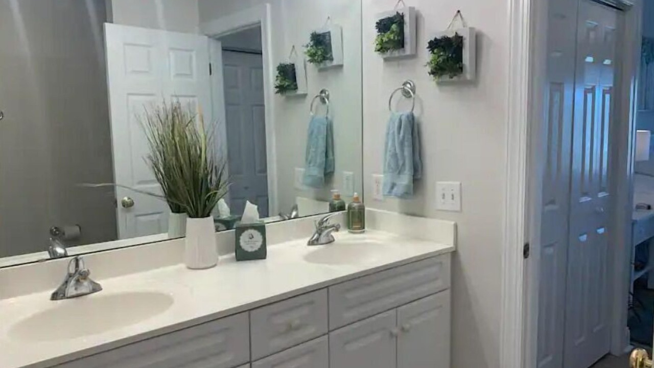 Photo of Bathroom in St. James