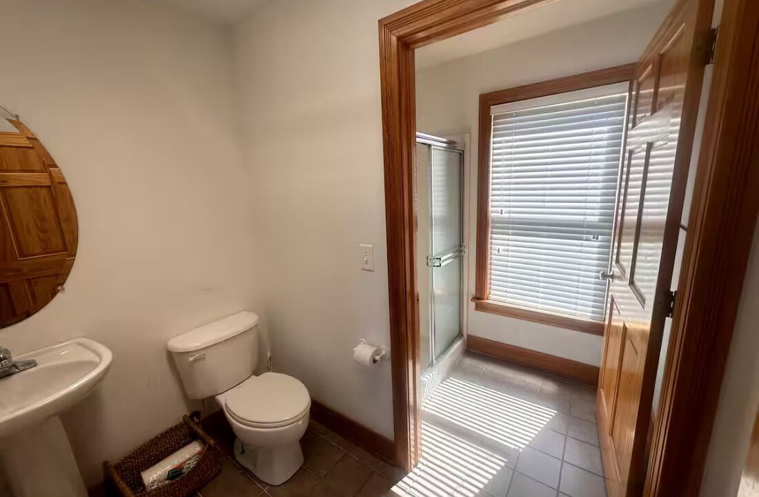 Photo of Bathroom in Manteo