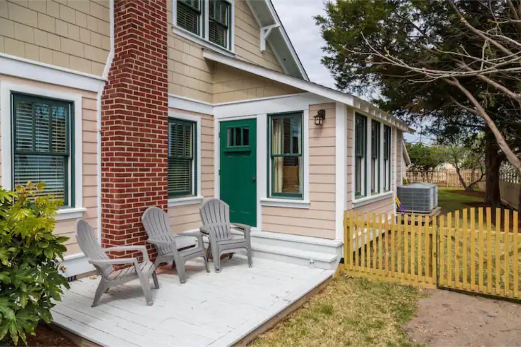 Photo of Patio Balcony in Manteo