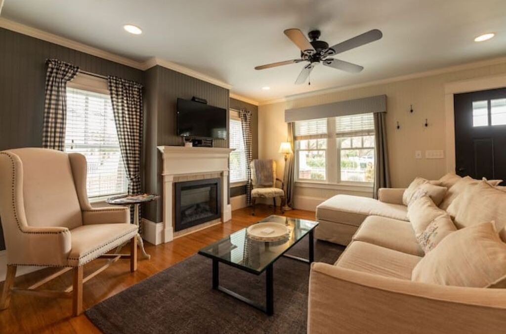 Photo of Livingroom in Manteo