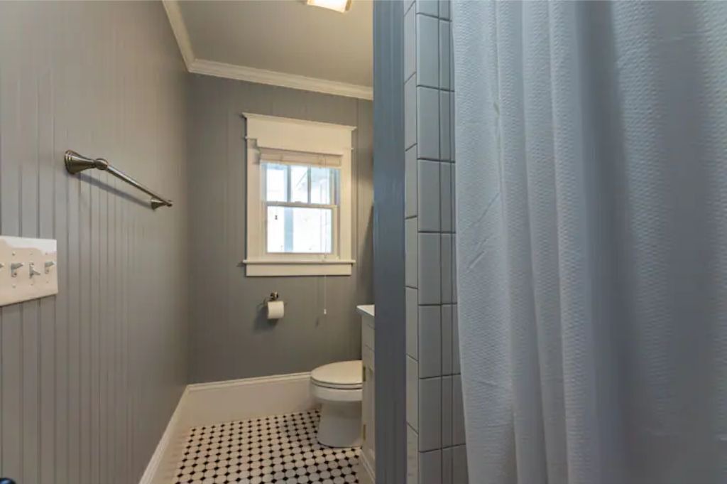 Photo of Bathroom in Manteo