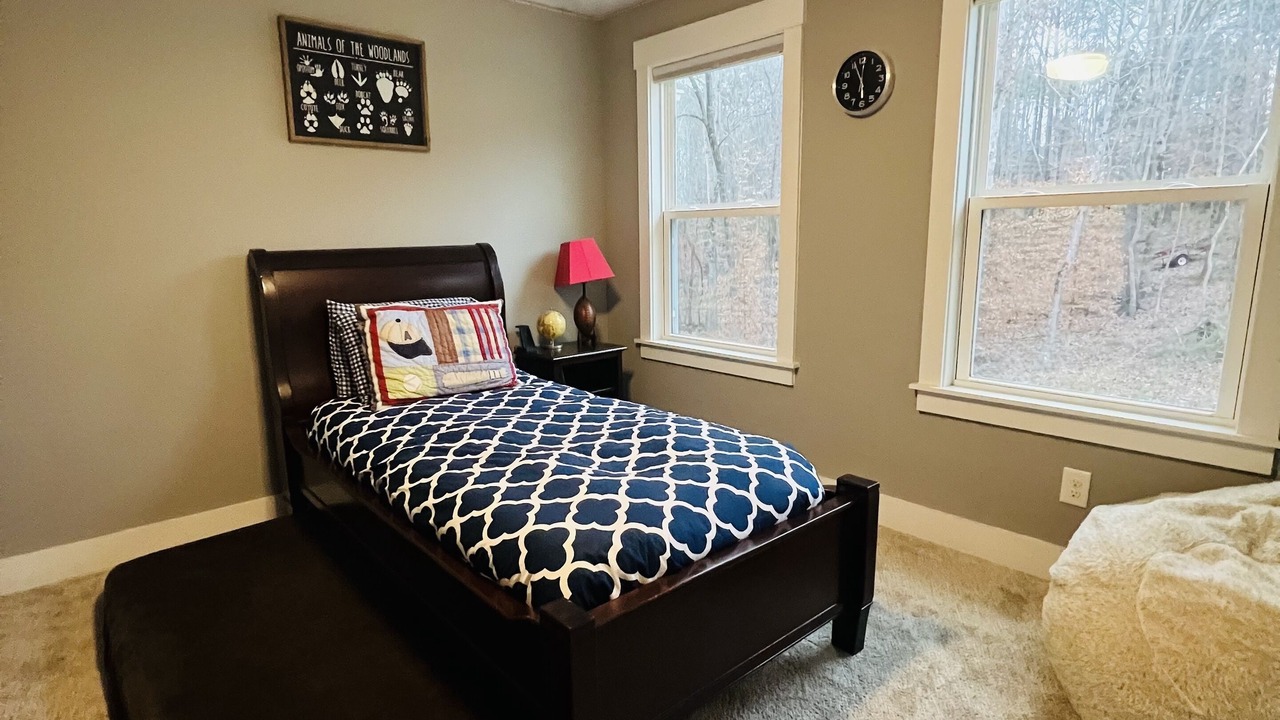 Photo of Bedroom in Barium Springs