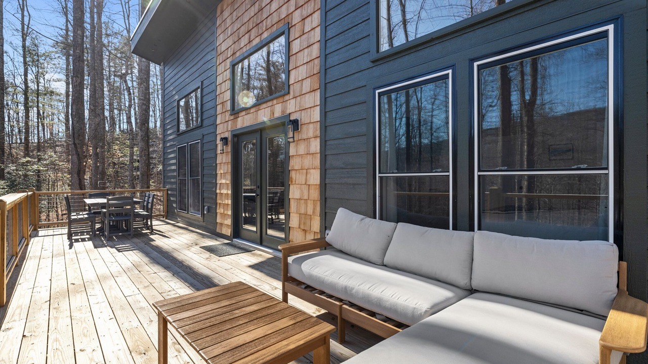 Photo of Patio Balcony in Frank