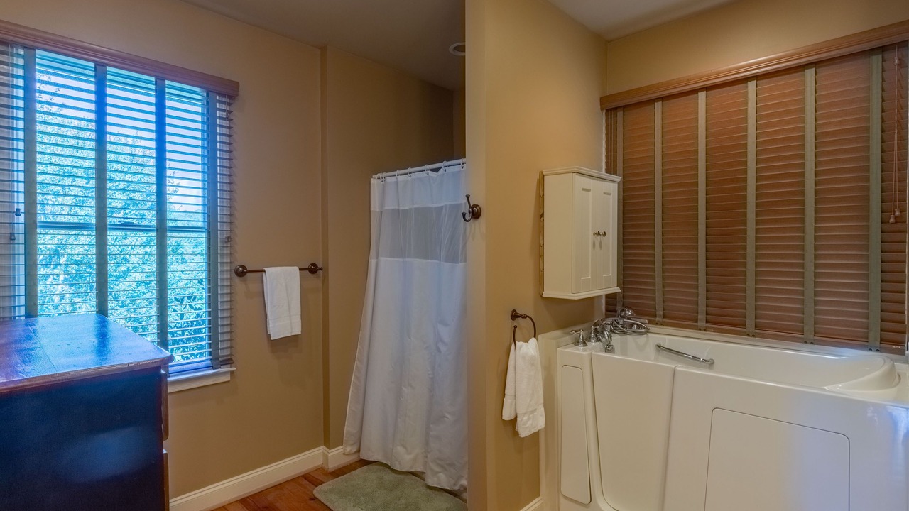 Photo of Bathroom in Whittier