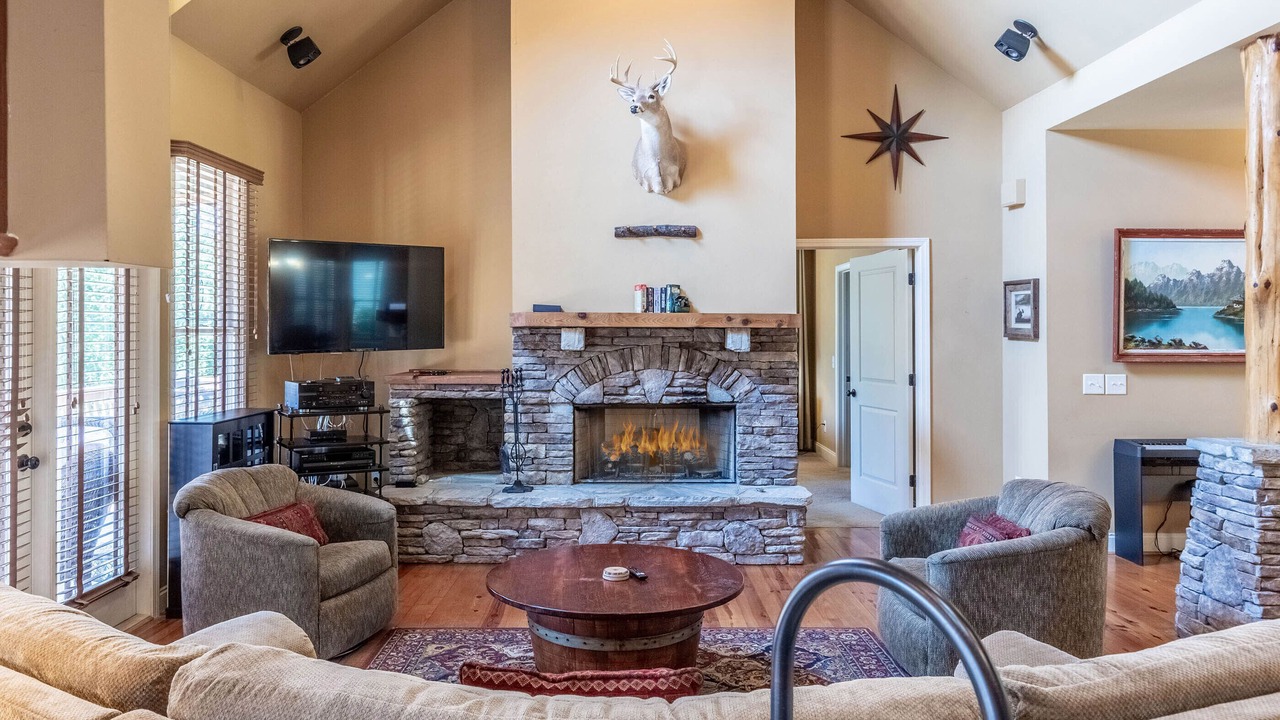 Photo of Livingroom in Whittier