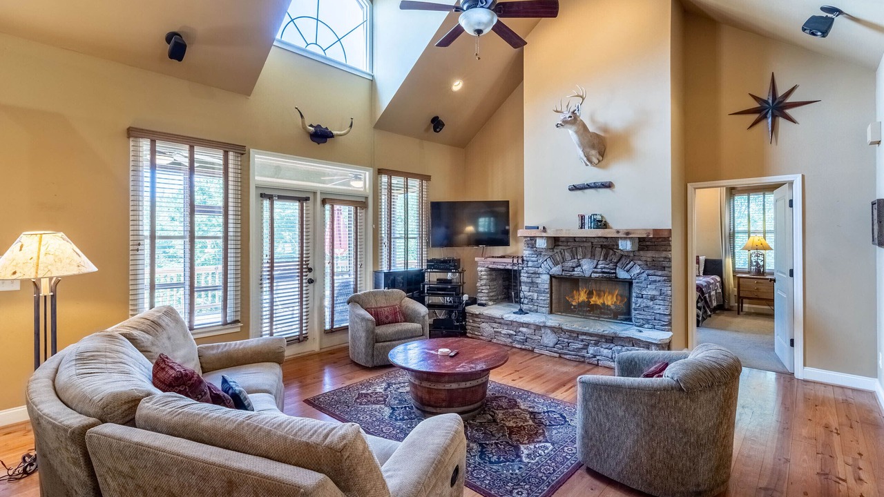 Photo of Livingroom in Whittier