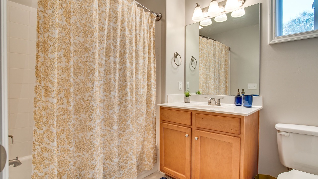 Photo of Bathroom in Belmont - Hillsboro