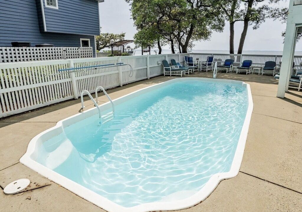 Photo of Outdoor in Corolla Light
