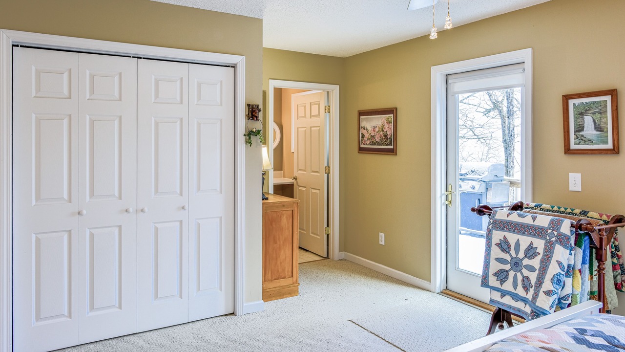 Photo of Bedroom in Cullowhee