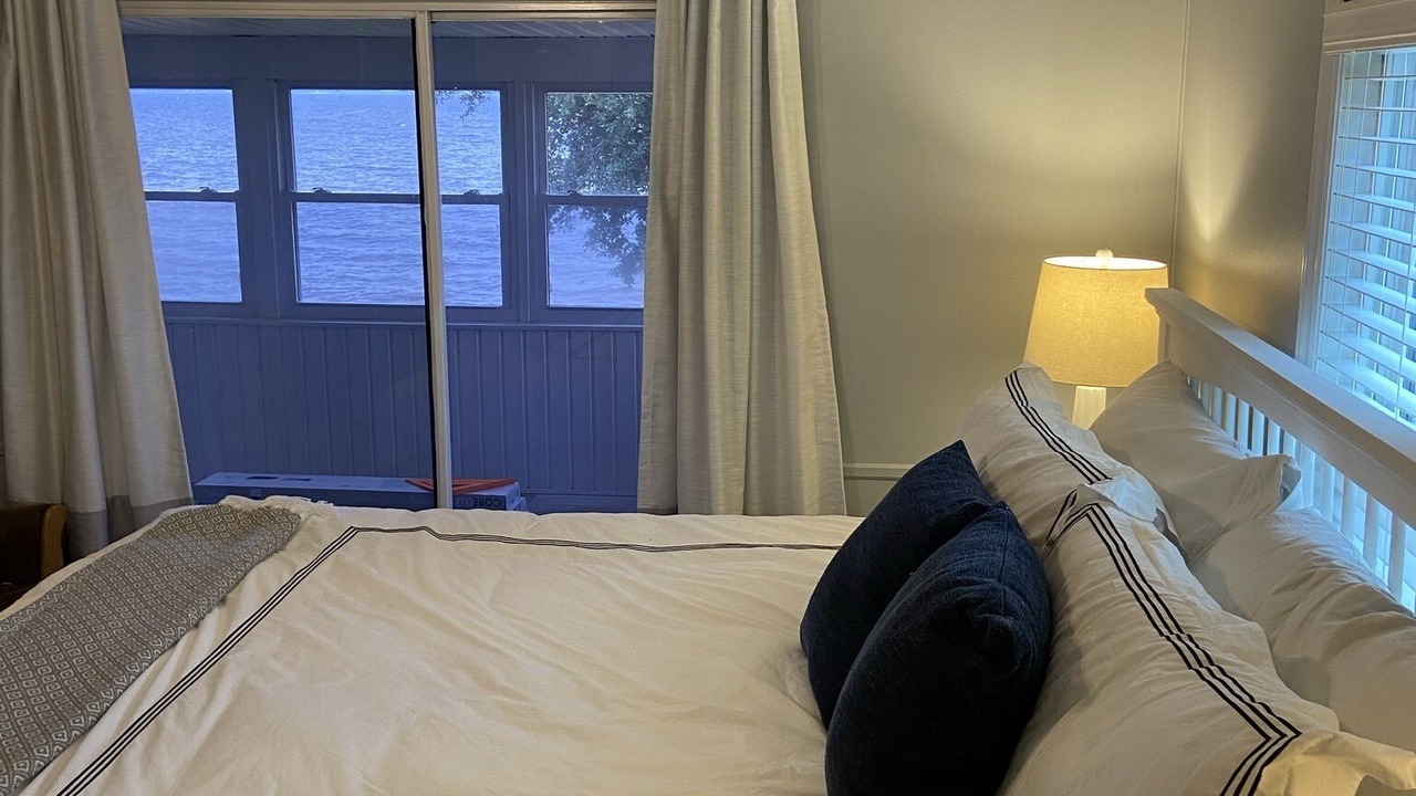 Photo of Bedroom in Minnesott Beach
