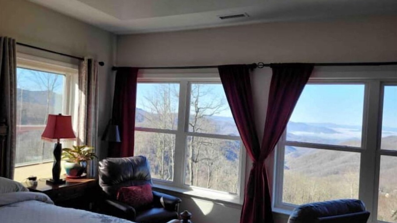 Photo of Bedroom in Cherokee