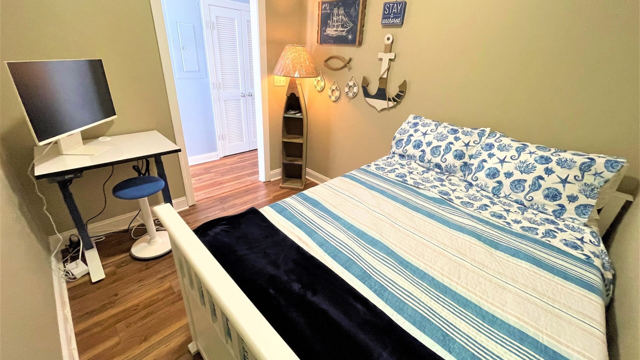 Photo of Bedroom in Indian Beach